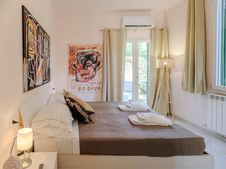 Indipendenza Cozy With Private Garden Apartamento